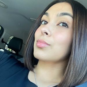 Meet your Posher, Alexandra